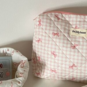 شنط مكياج ببيونة