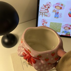 كوب strawberry shortcake