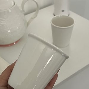 كاسة شاي أو نسكافيه حجم وسط ابيض