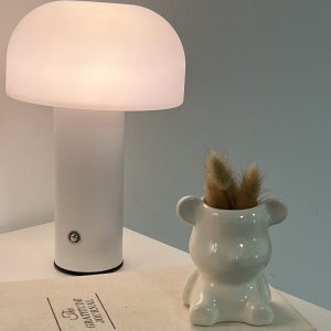 فازا ع شكل دب حجم صغير